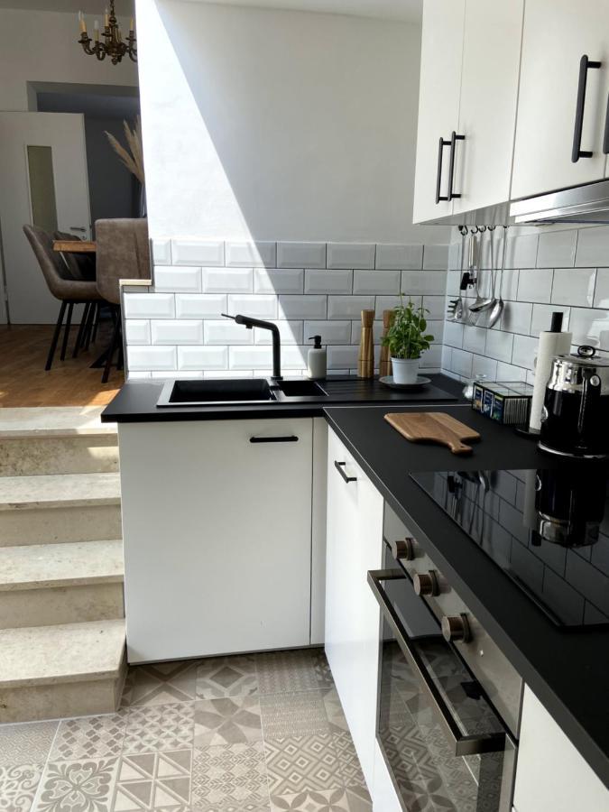 Wunderschoene Sanierte Wohnung Vor Den Toren Koelns 외부 사진